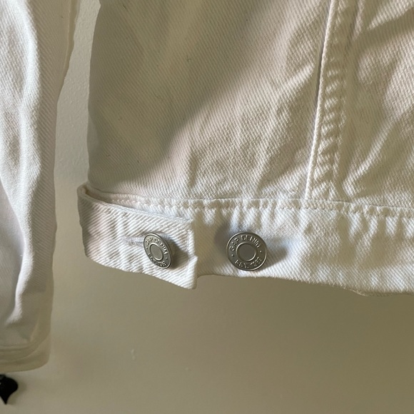 Gap Jean jacket - Picture 6 of 7